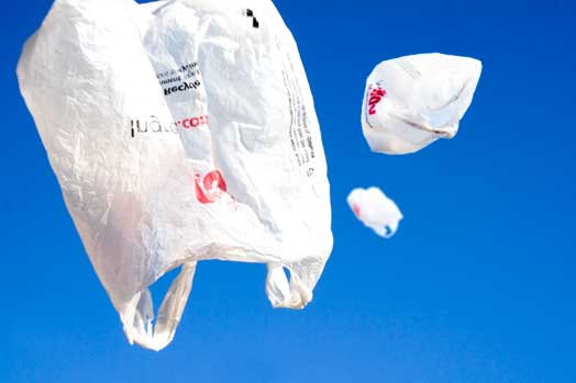 Se aplaza el proyecto del cobro de bolsas de plástico